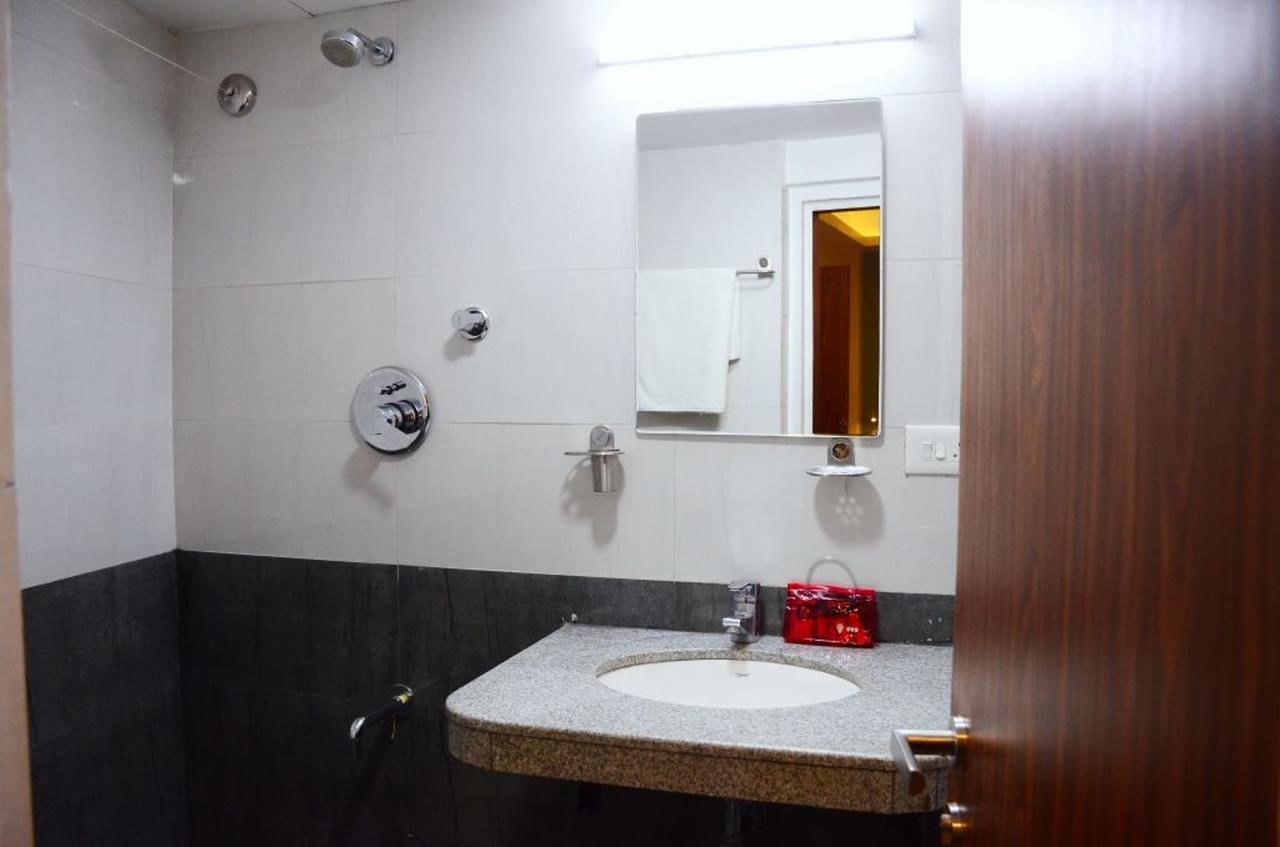 Oyo 6429 Hotel Pearl Pune Exterior photo